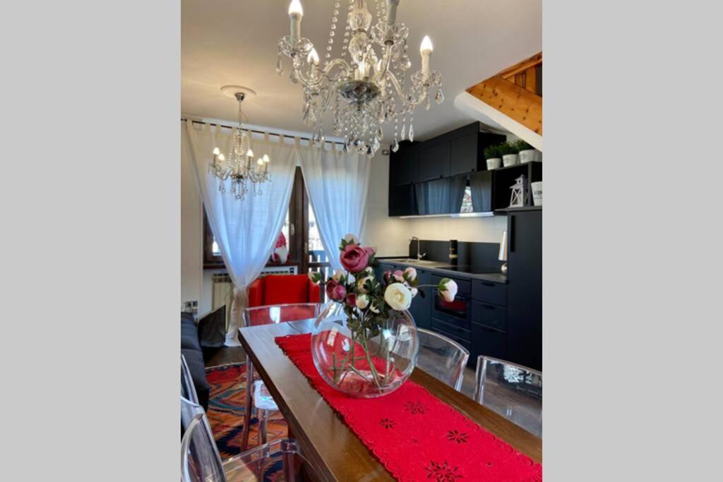 Tabla - Confort Ed Eleganza A 100 Mt Dagli Impianti Aprica Luaran gambar