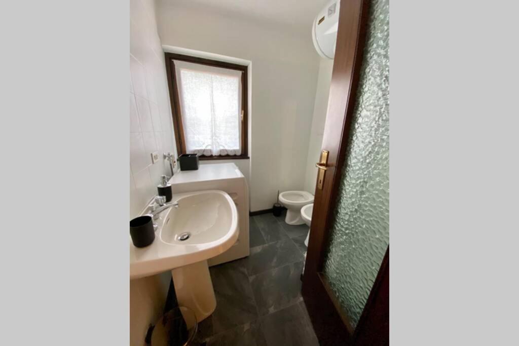 Tabla - Confort Ed Eleganza A 100 Mt Dagli Impianti Aprica Luaran gambar